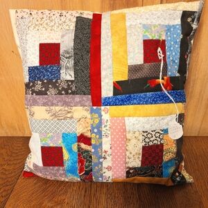 Handmade  Patchwork Throw Pillow  "Log Cabin Scarp", 14 X13, NWT